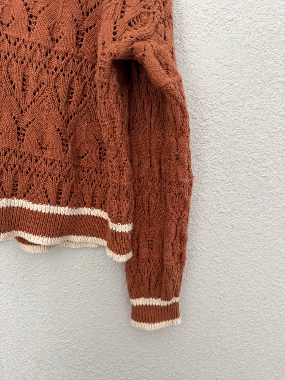 Universal Thread Cropped Sweater - Picture 3 of 5